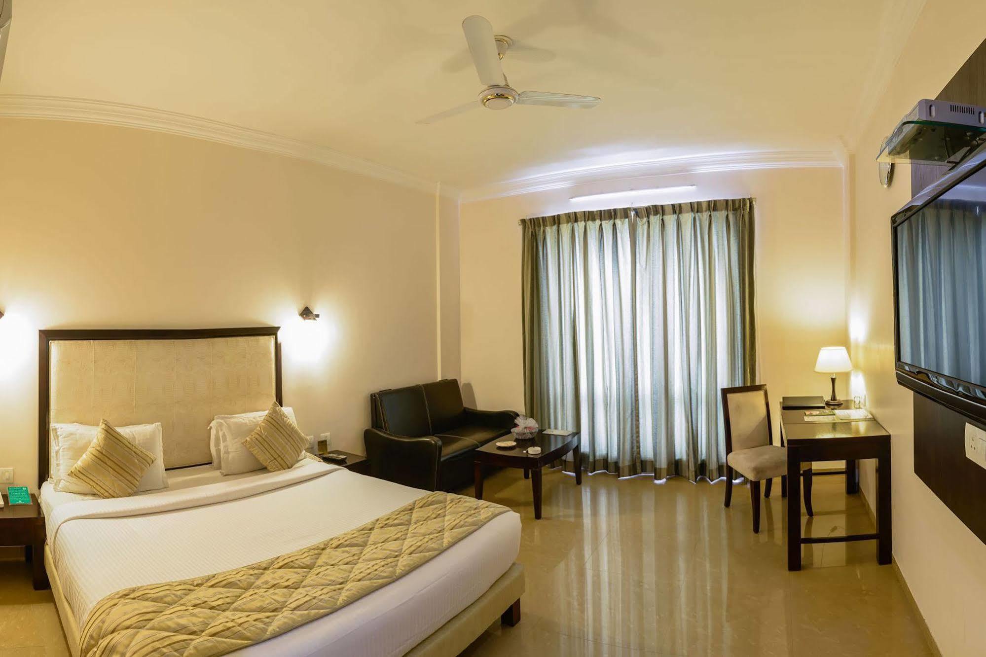 Quality Inn Palms Gāndhīdhām Exteriér fotografie