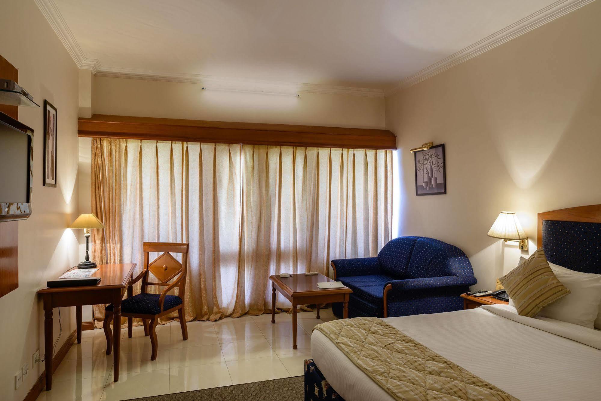 Quality Inn Palms Gāndhīdhām Exteriér fotografie