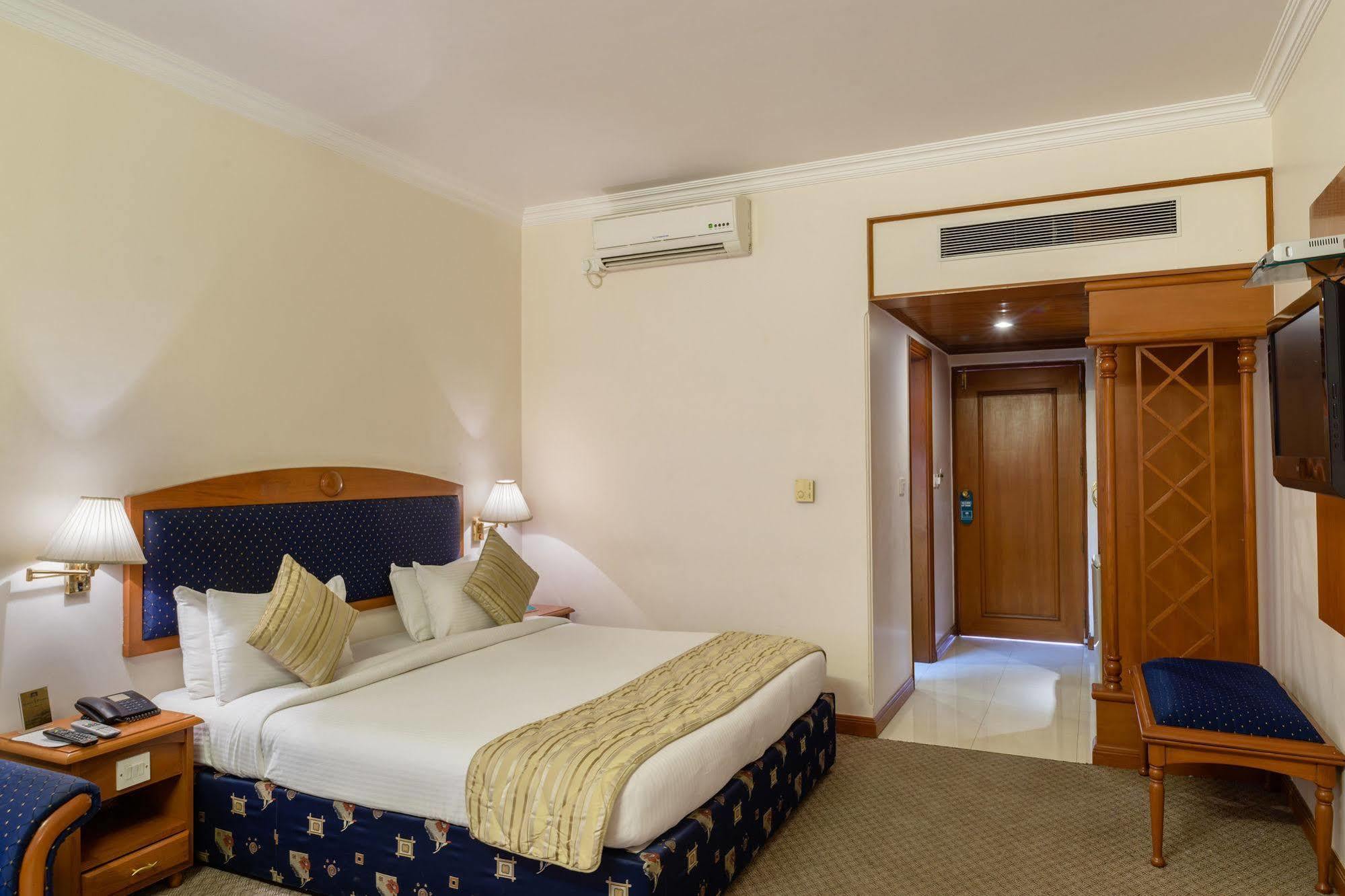 Quality Inn Palms Gāndhīdhām Exteriér fotografie